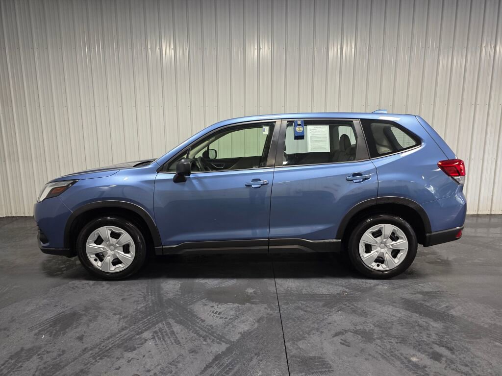 Used 2023 Subaru Forester AWD/4WD image 4