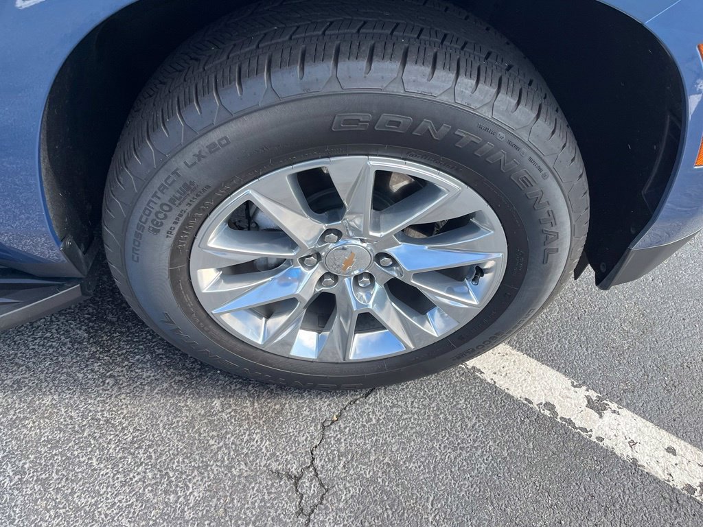 Used 2026 Chevrolet Tahoe Premier AWD/4WD image 9