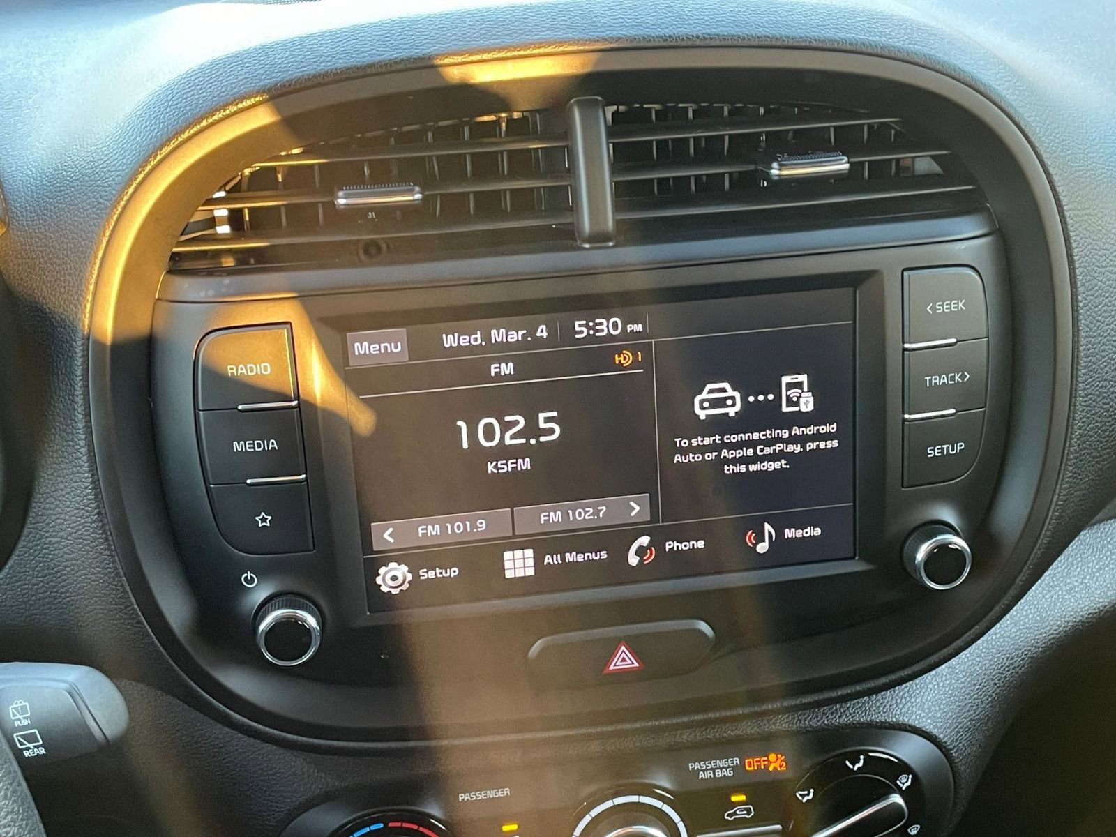 Used 2025 Kia Soul LX w/ LX Technology Package FWD image 20