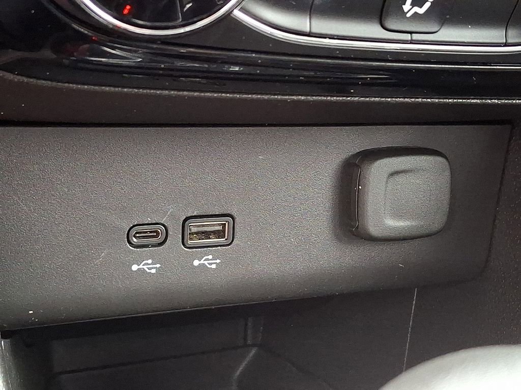 Used 2024 Buick Encore GX Sport Touring image 26