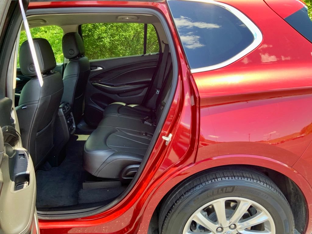 Used 2020 Buick Envision Essence FWD image 24