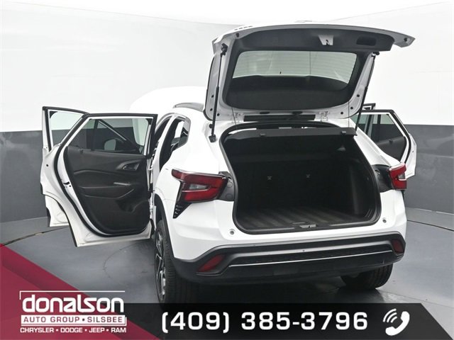 Used 2024 Chevrolet Trax RS image 25