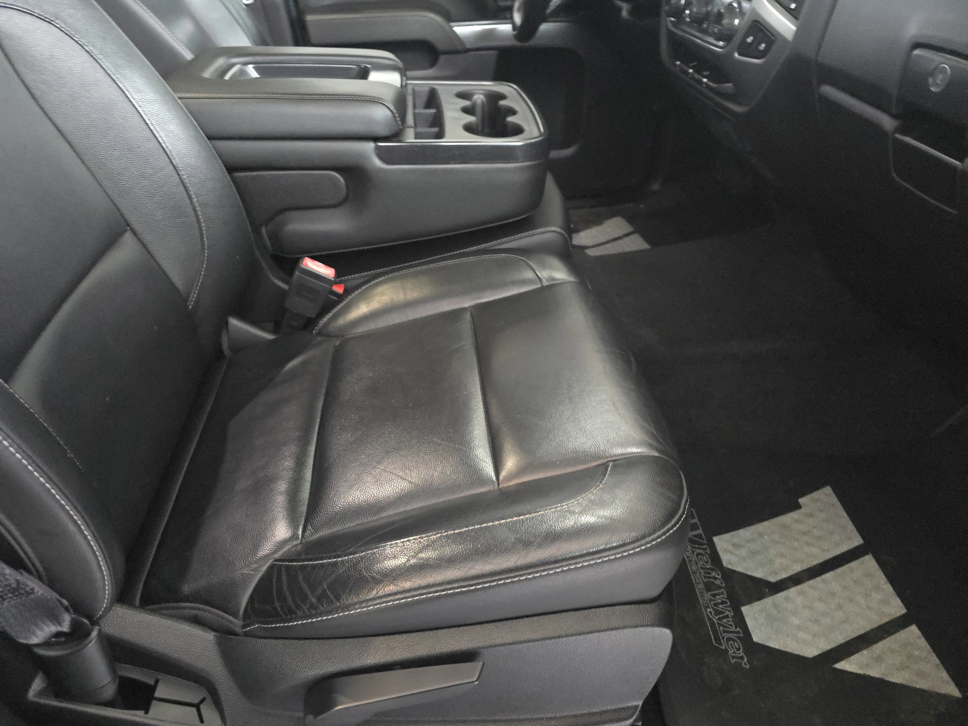 Used 2017 Chevrolet Silverado 1500 LT w/ All Star Edition image 23