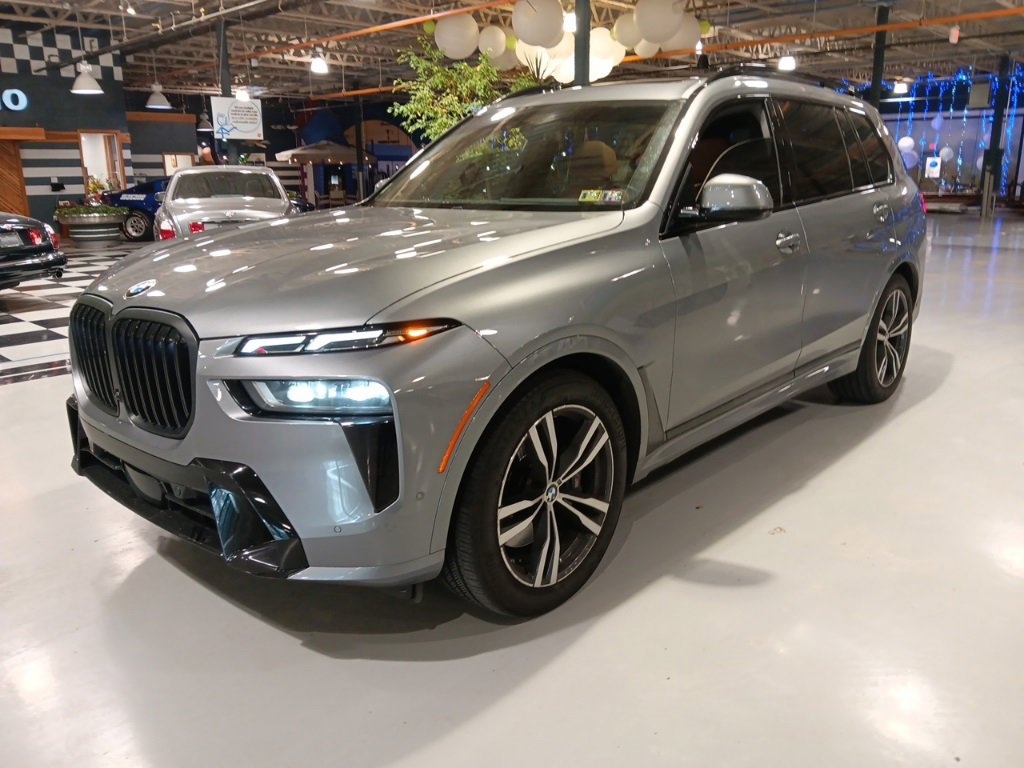 Certified 2023 BMW X7 xDrive40i w/ Executive Package image 1