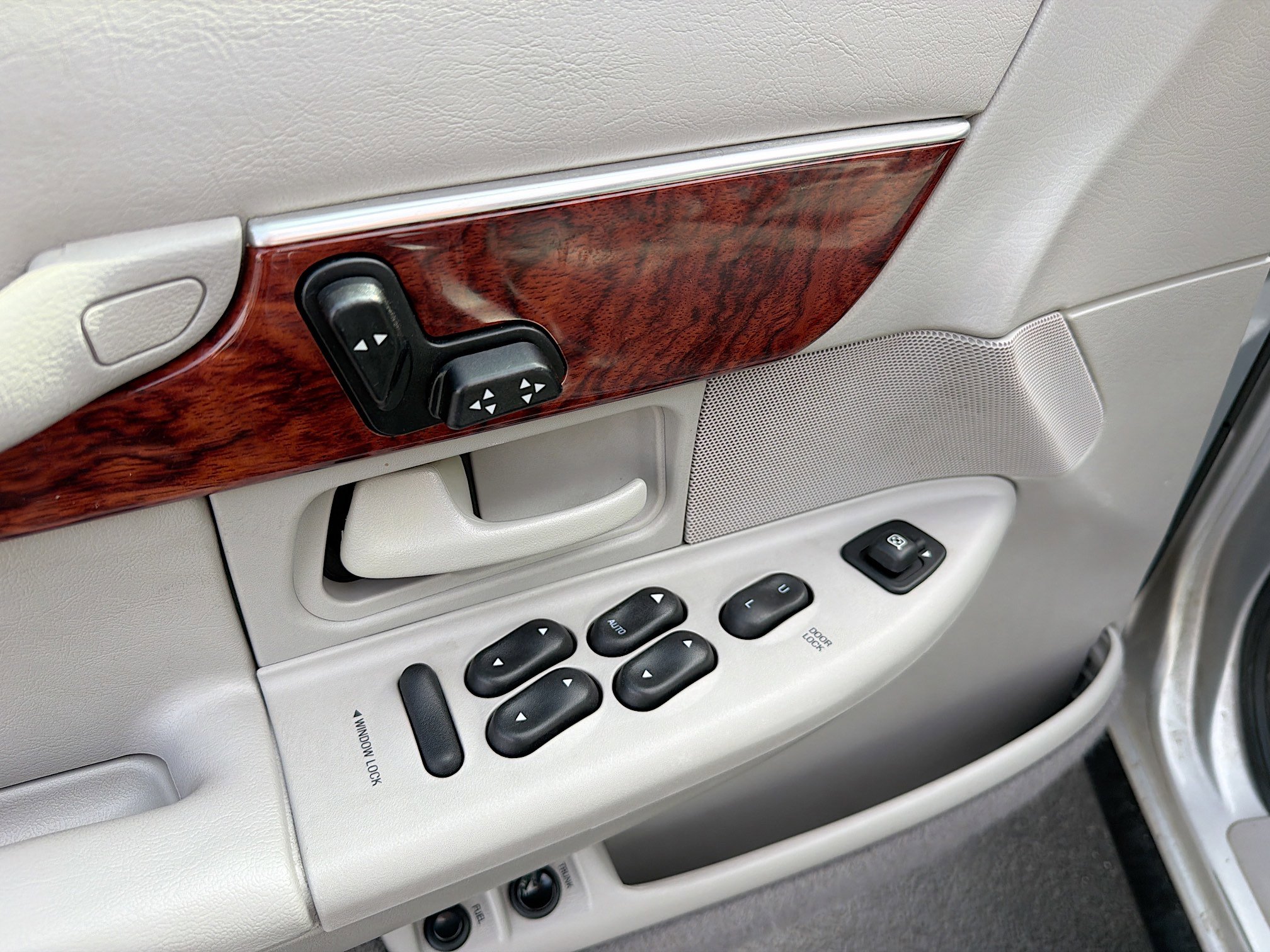 Used 2002 Mercury Grand Marquis GS image 7