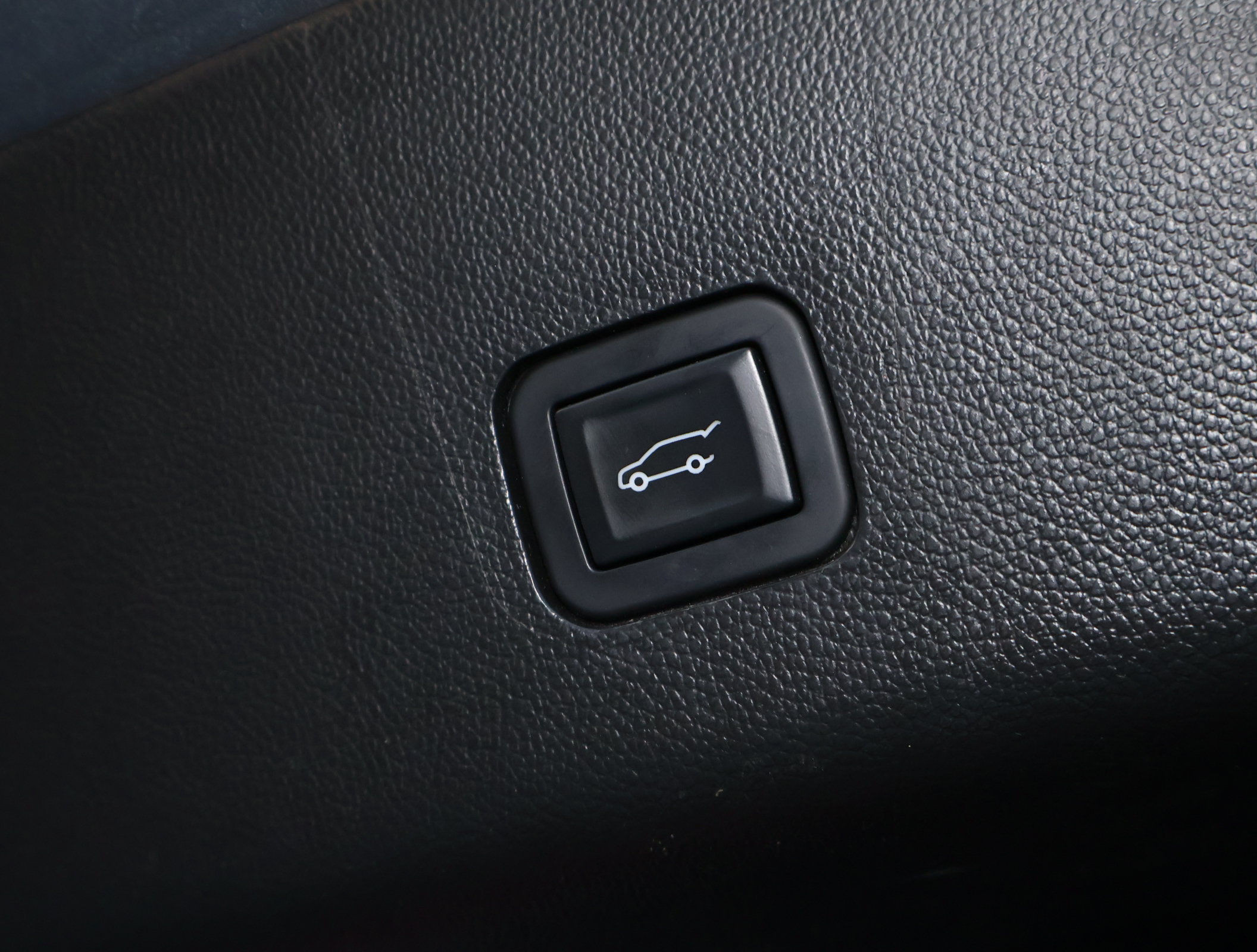 Used 2018 Chevrolet Traverse Premier AWD/4WD image 28