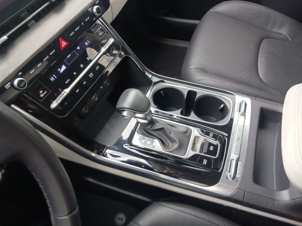 Used 2024 Kia Carnival SX image 11