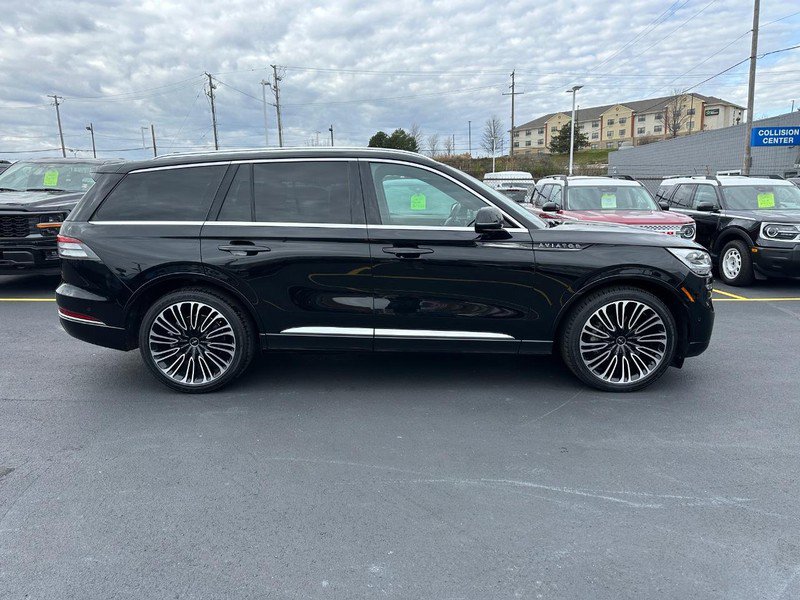 Certified 2023 Lincoln Aviator Black Label w/ Dynamic Handling Package image 2