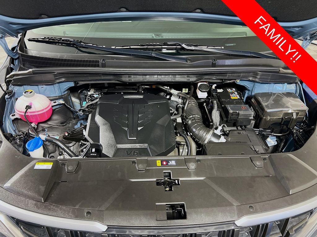 Certified 2024 Kia Carnival EX image 32