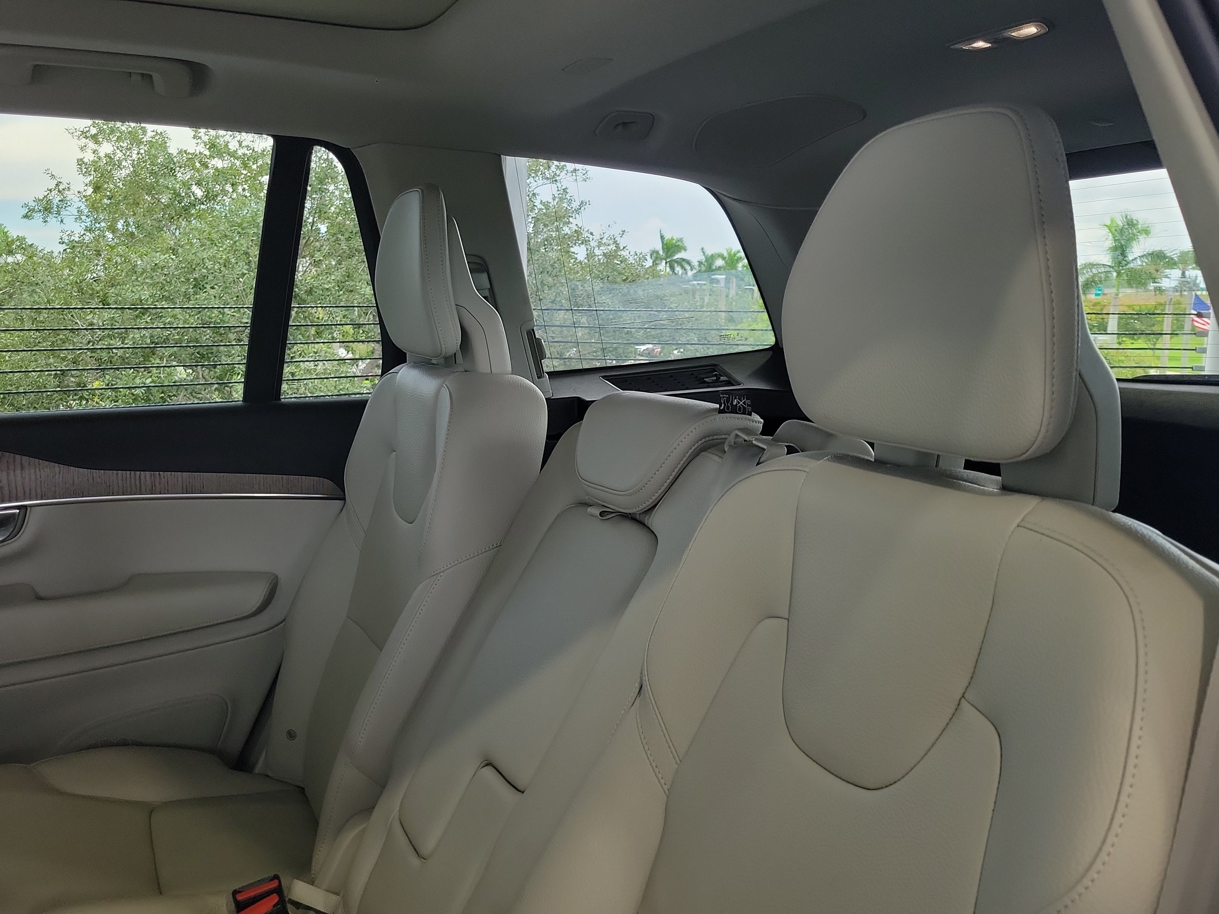 Used 2023 Volvo XC90 B5 Plus w/ Protection Package Premier AWD/4WD image 10