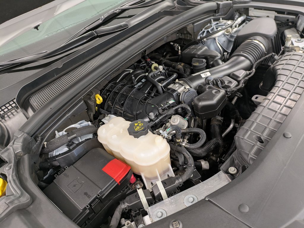 Used 2023 Jeep Grand Cherokee Altitude image 30