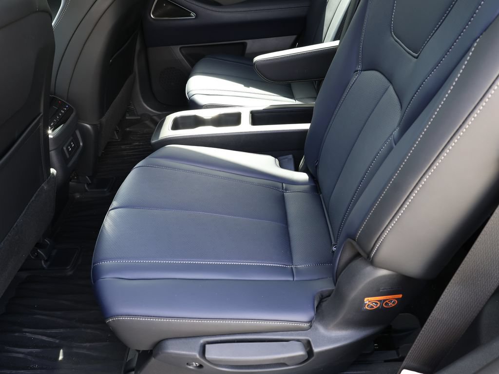 Certified 2026 INFINITI QX60 Sport w/ Dark Cargo Package AWD/4WD image 20
