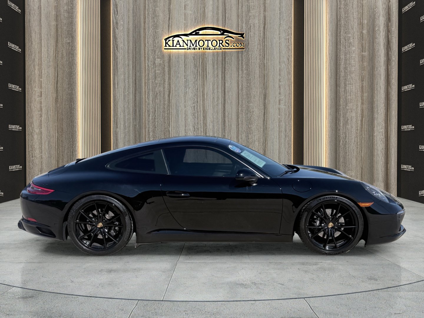 Used 2018 Porsche 911 Carrera RWD image 12