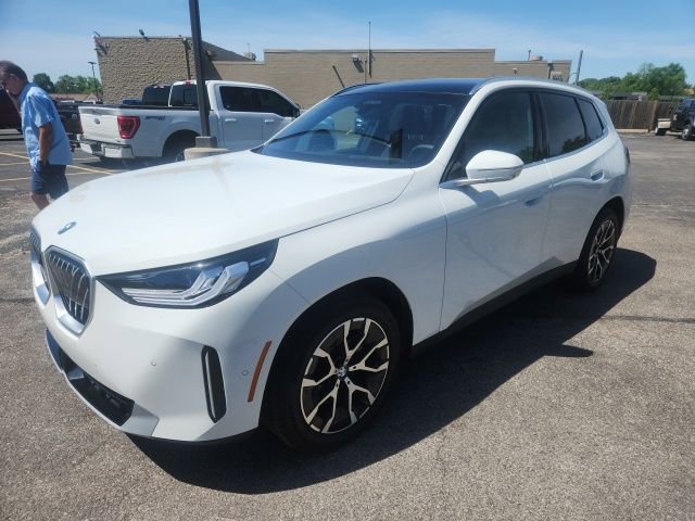 Used 2025 BMW X3 xDrive30i w/ Premium Package AWD/4WD image 1