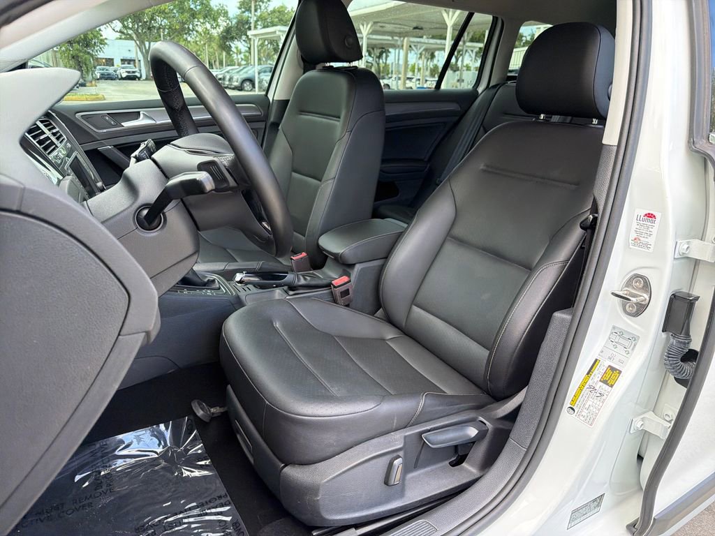 Used 2017 Volkswagen Golf Alltrack S AWD/4WD image 32