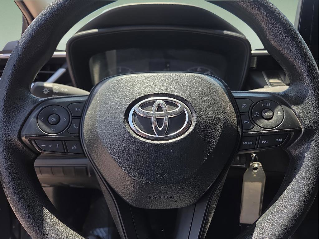 Certified 2025 Toyota Corolla LE image 25