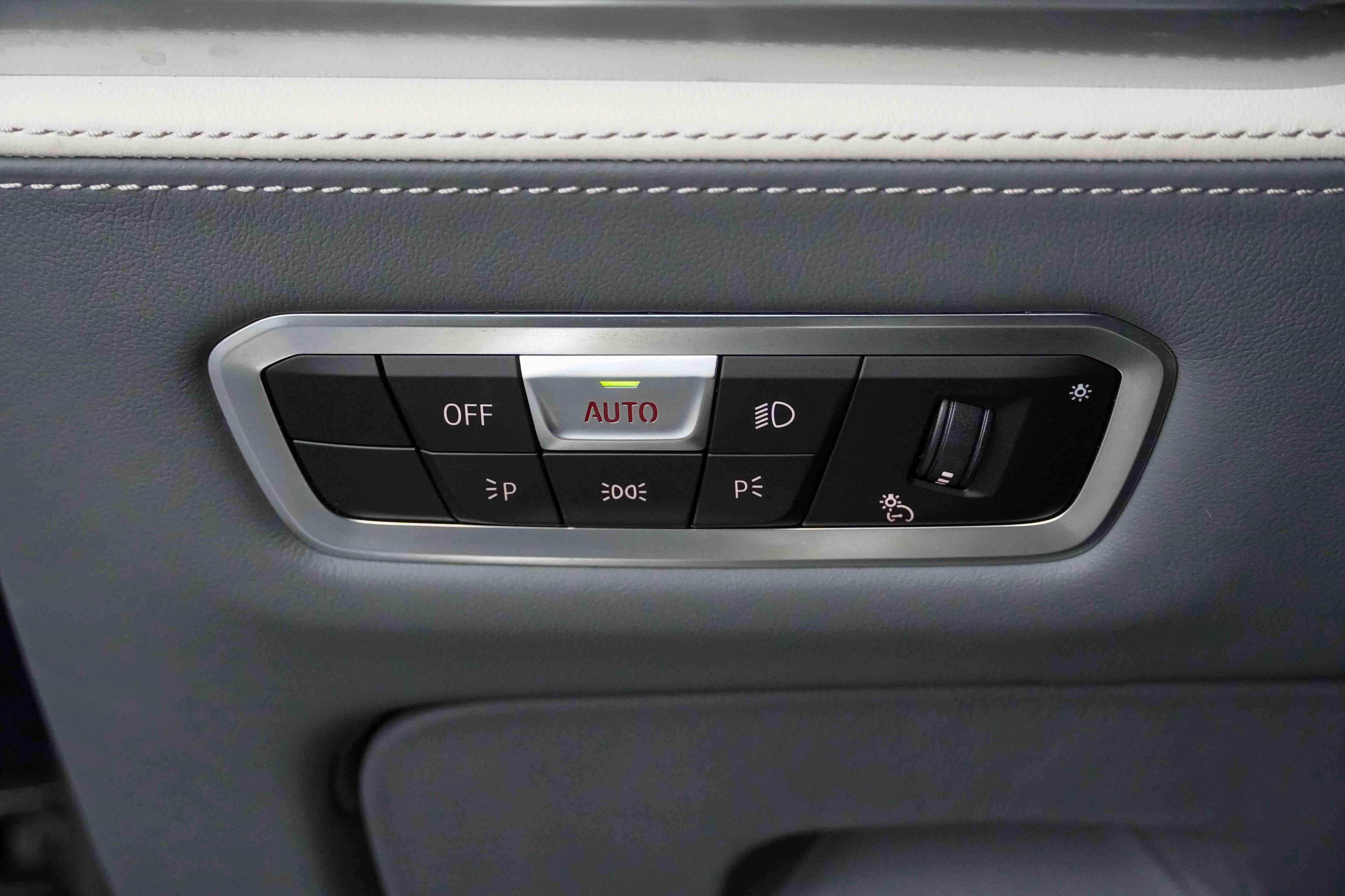 Certified 2023 BMW X7 xDrive40i w/ M Sport Package image 16