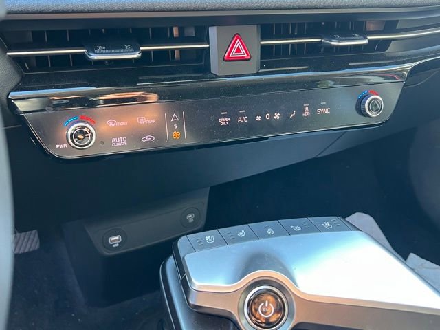 Certified 2024 Kia EV6 Wind w/ Wind Technology Package image 18