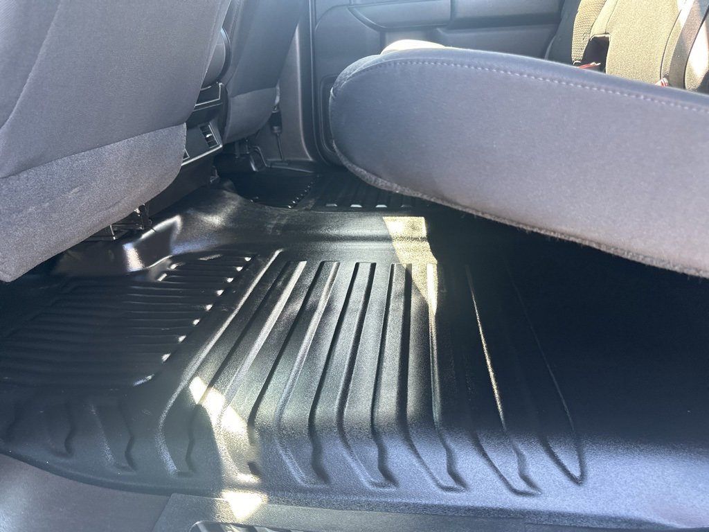 Used 2024 Chevrolet Silverado 3500 W/T image 28