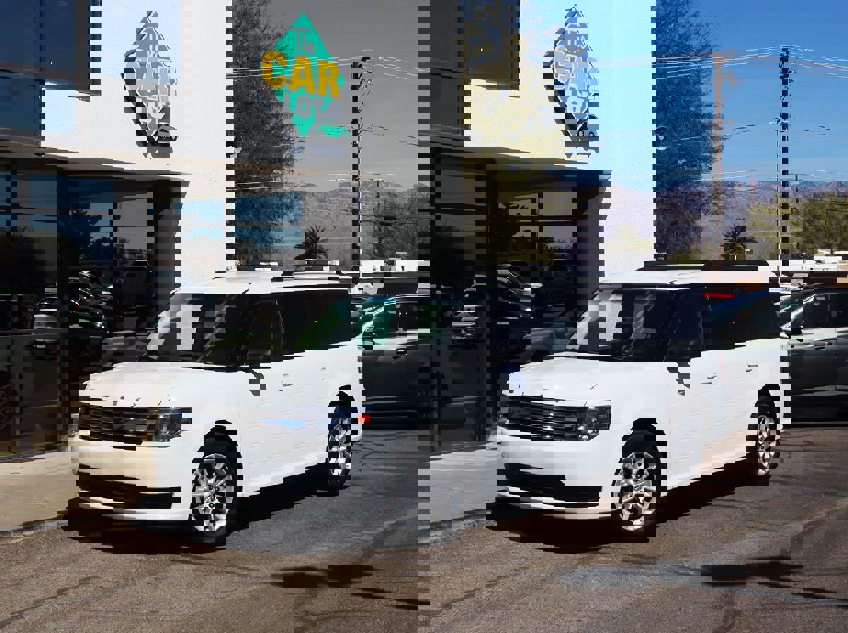 Used 2019 Ford Flex SE image 2