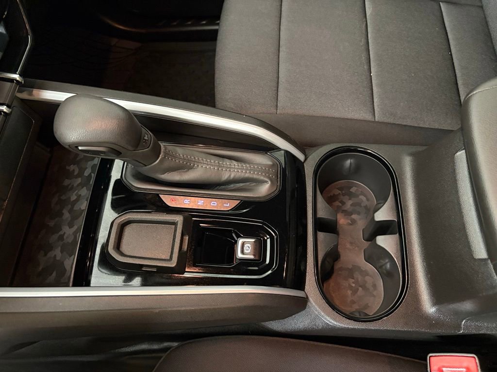 Used 2024 Chevrolet Colorado W/T w/ Safety Package image 35