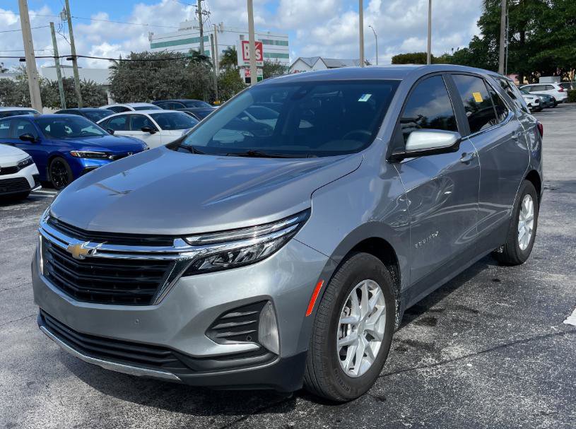 Used 2024 Chevrolet Equinox LT image 1