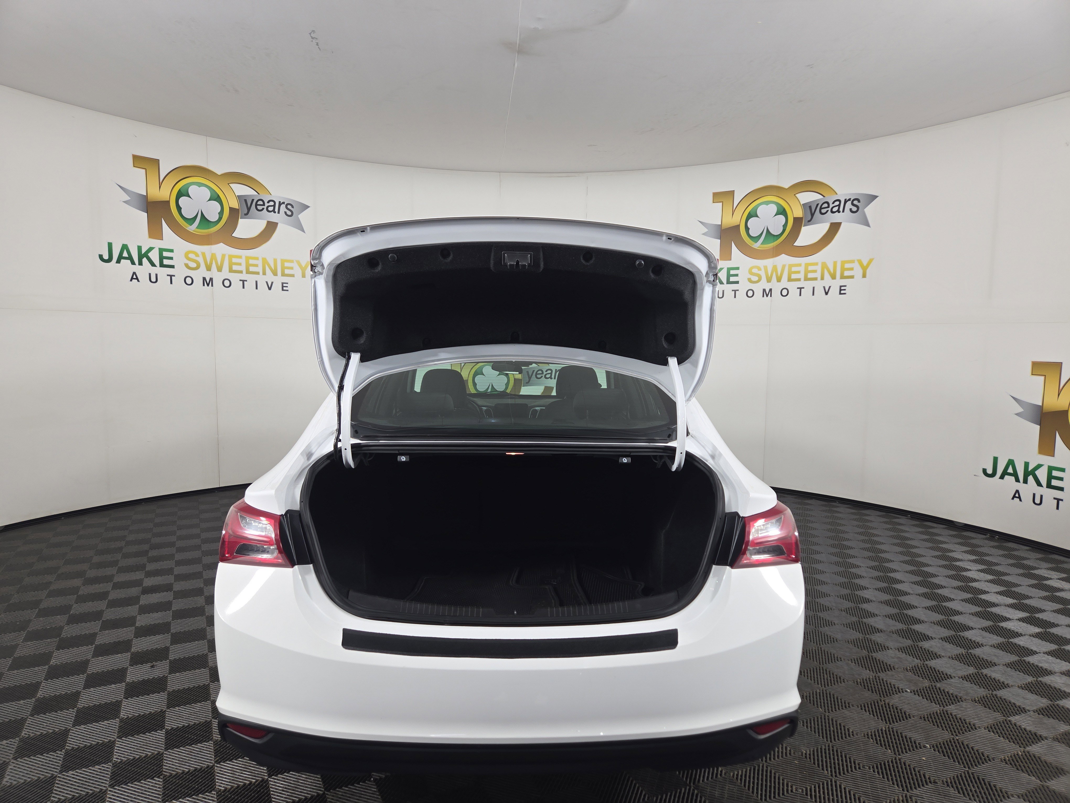 Certified 2023 Chevrolet Malibu LT w/ Sport Edition image 32