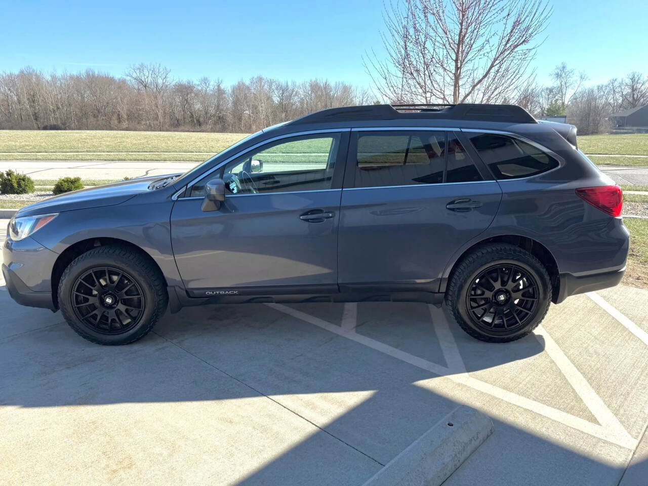 Used 2016 Subaru Outback 2.5i Premium AWD/4WD image 5