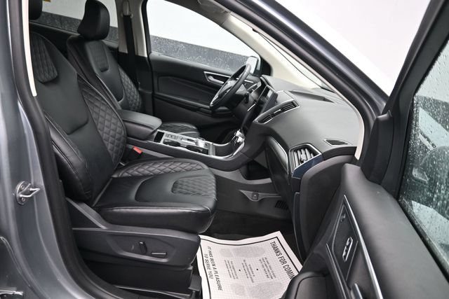 Used 2024 Ford Edge Titanium AWD/4WD image 9
