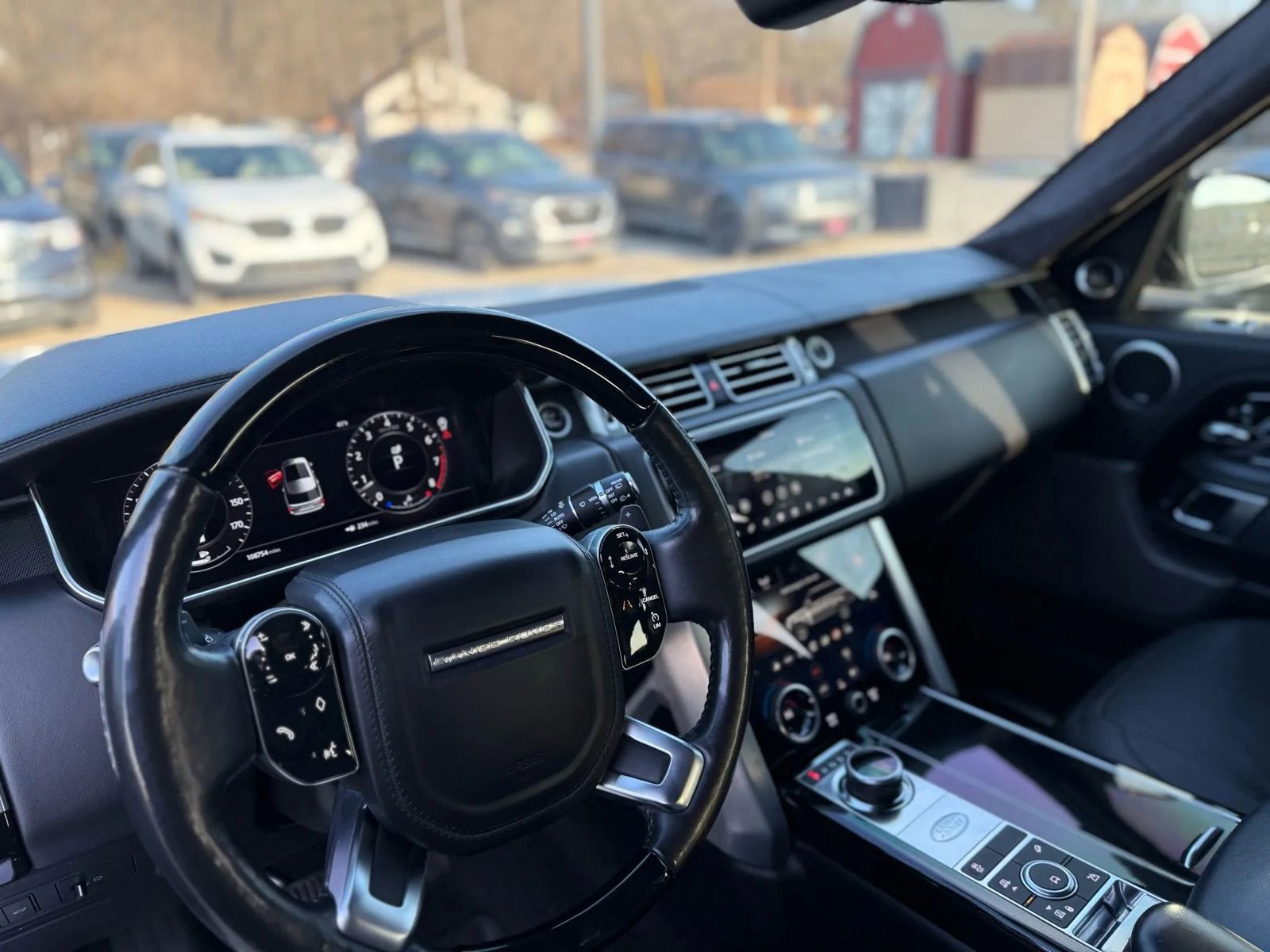 Used 2018 Land Rover Range Rover Supercharged image 12