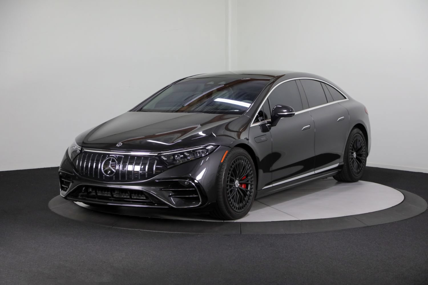 Used 2023 Mercedes-Benz EQS AMG 4MATIC w/ Trim Level Package image 4