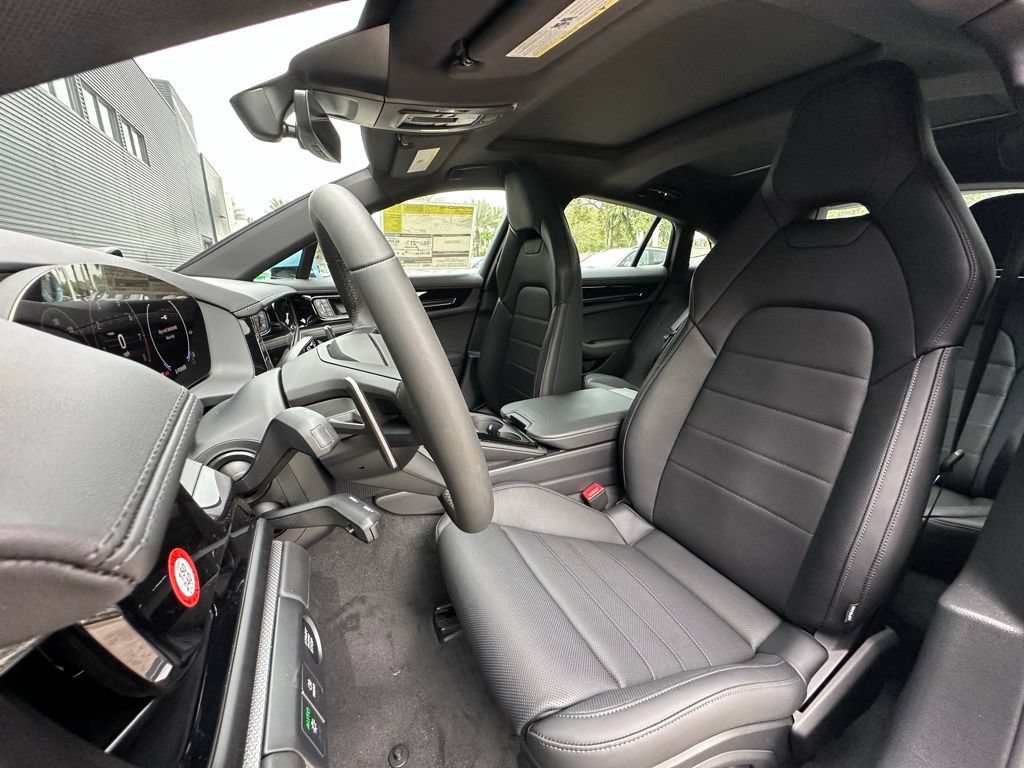 Used 2026 Porsche Panamera 4 E-Hybrid AWD/4WD image 5