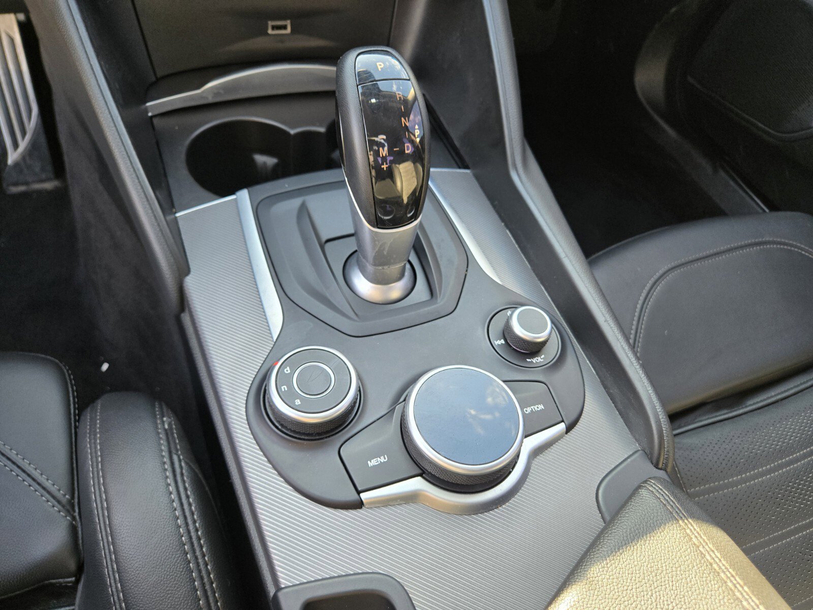 Used 2018 Alfa Romeo Giulia Ti Sport w/ Quick Order Package 22U Sport image 21