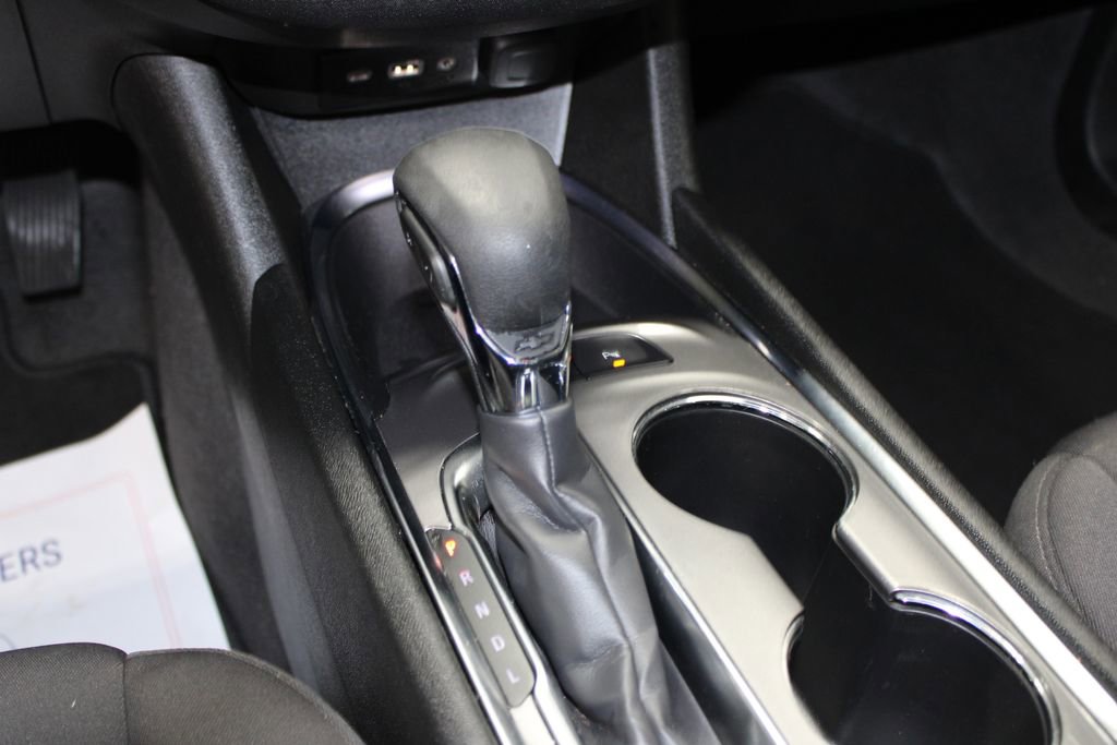 Used 2024 Chevrolet Malibu LT image 39