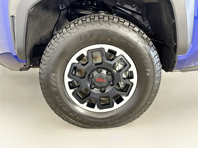 Used 2024 Toyota Tacoma TRD Off-Road AWD/4WD image 29