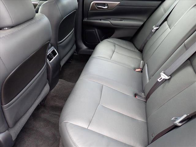 Used 2013 Nissan Altima 2.5 SL w/ 2.5 Moonroof Pkg FWD image 8