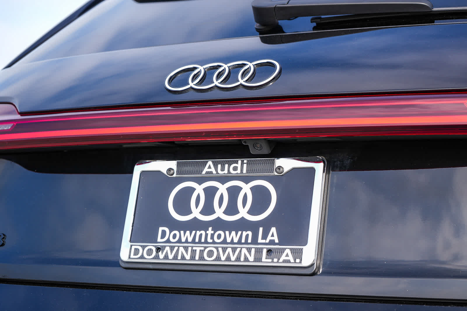 Used 2024 Audi Q8 e-tron Premium AWD/4WD image 12