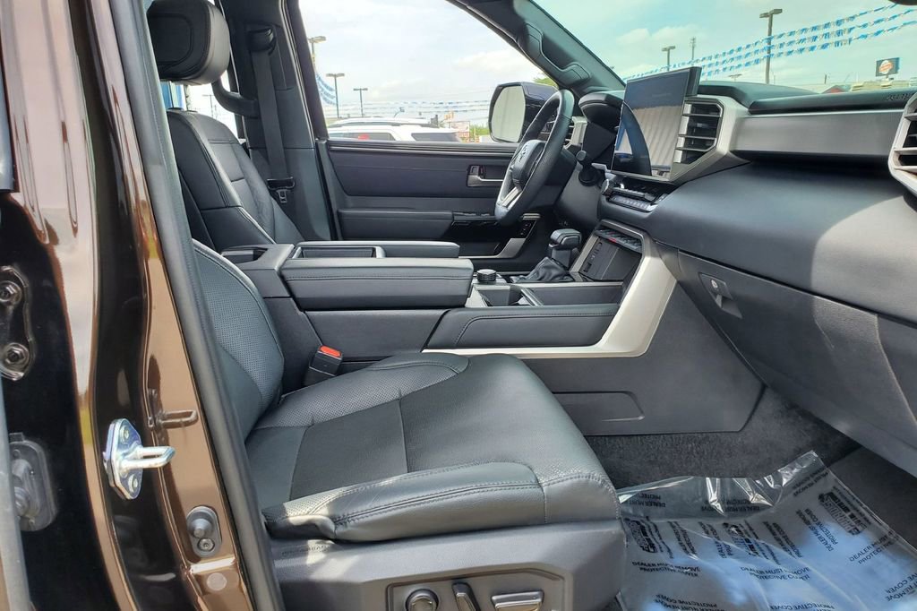 Used 2025 Toyota Tundra Limited w/ TRD Off-Road Package AWD/4WD image 16