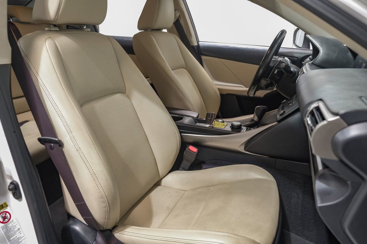 Used 2016 Lexus IS 200t RWD image 25
