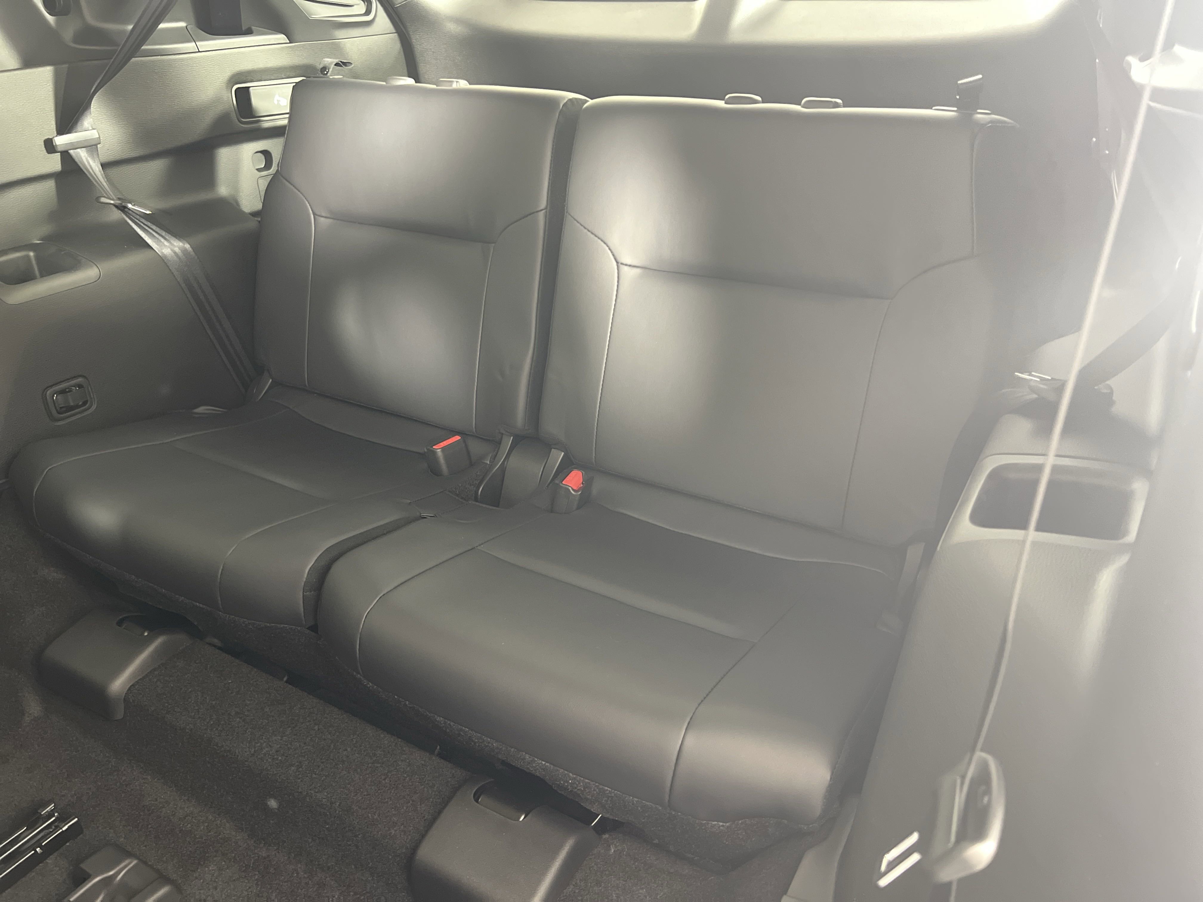 New 2025 Mitsubishi Outlander SE image 12