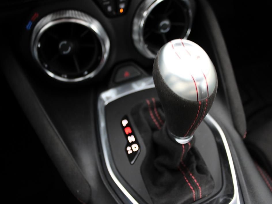 Used 2018 Chevrolet Camaro ZL1 image 34