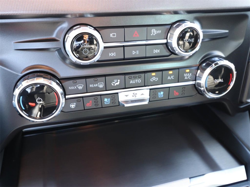 New 2026 Ford F250 Platinum image 19