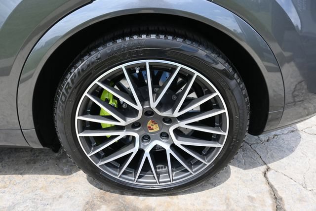 Used 2021 Porsche Cayenne Turbo S AWD/4WD image 13