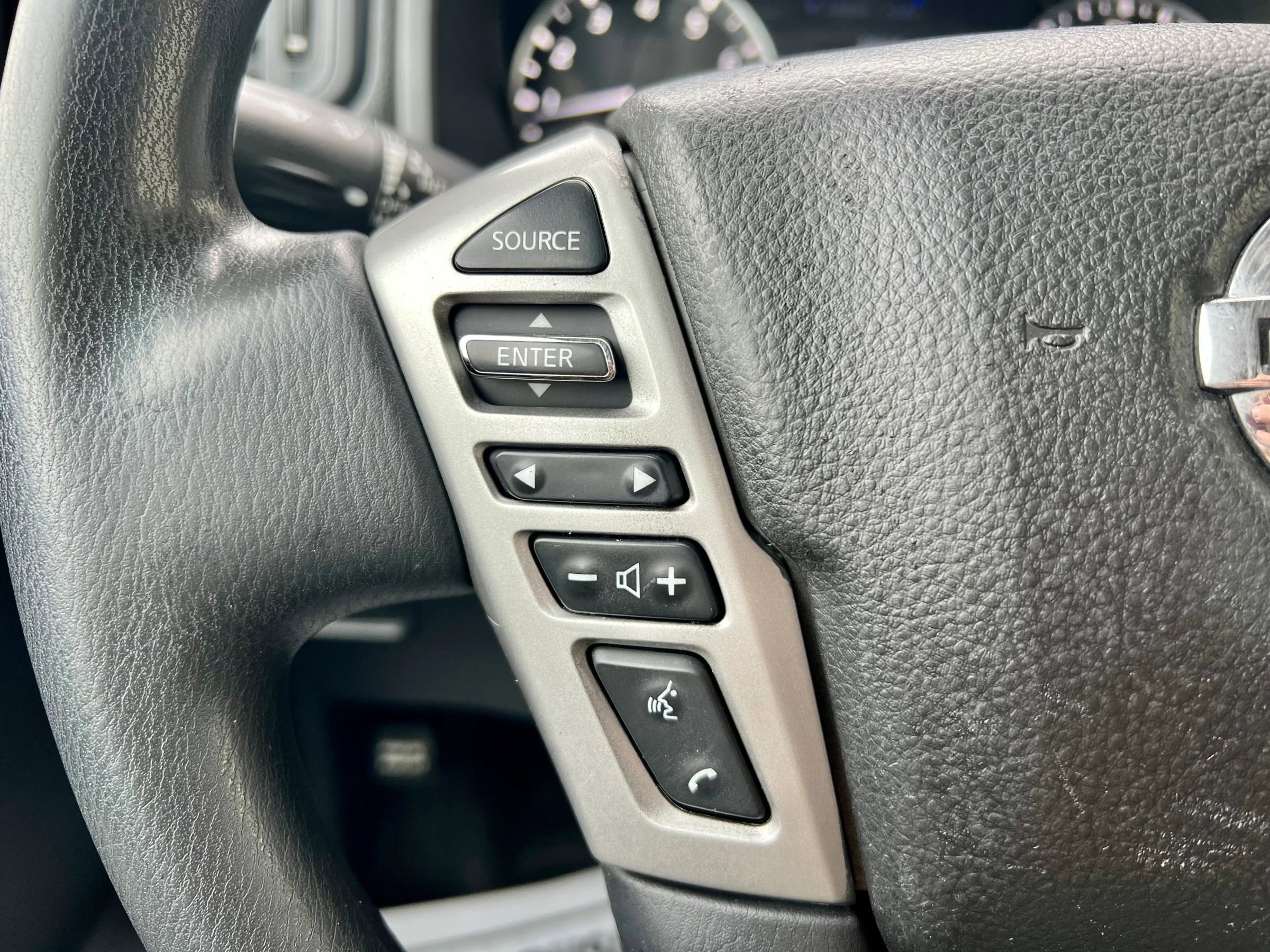 Used 2021 Nissan Titan S w/ S Utility Package image 16