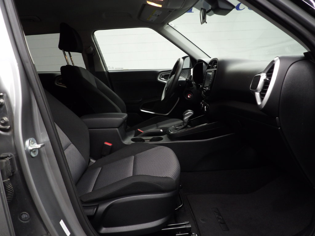 Used 2022 Kia Soul LX w/ Technology Package FWD image 24