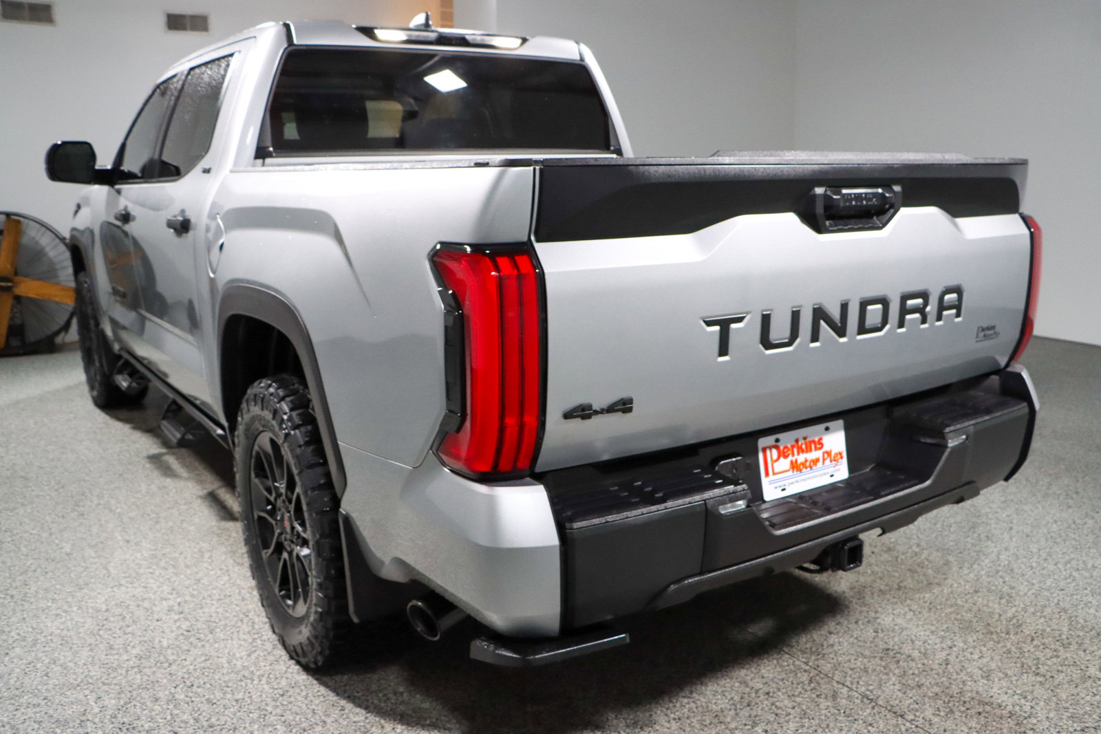 Used 2024 Toyota Tundra SR5 AWD/4WD image 10