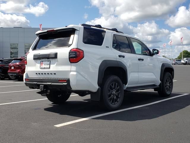 New 2026 Toyota 4Runner SR5 AWD/4WD image 5