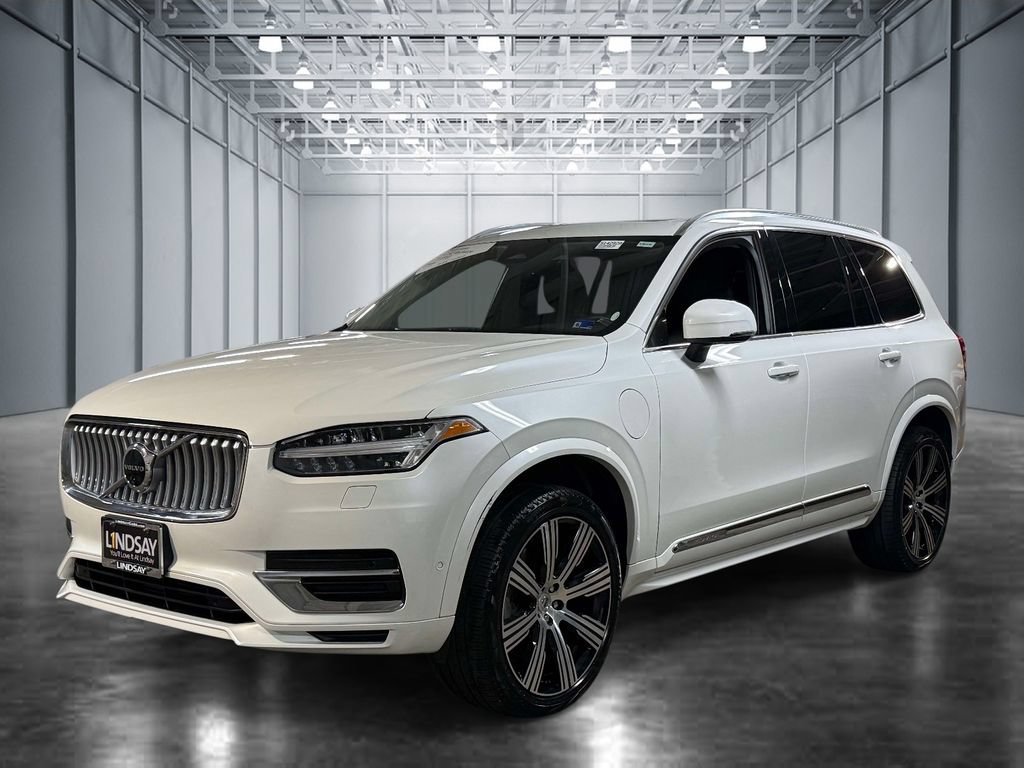 Used 2023 Volvo XC90 T8 Plus AWD/4WD image 1