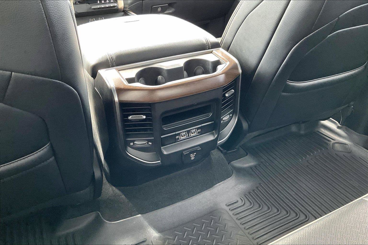 Used 2022 RAM 1500 Laramie AWD/4WD image 32