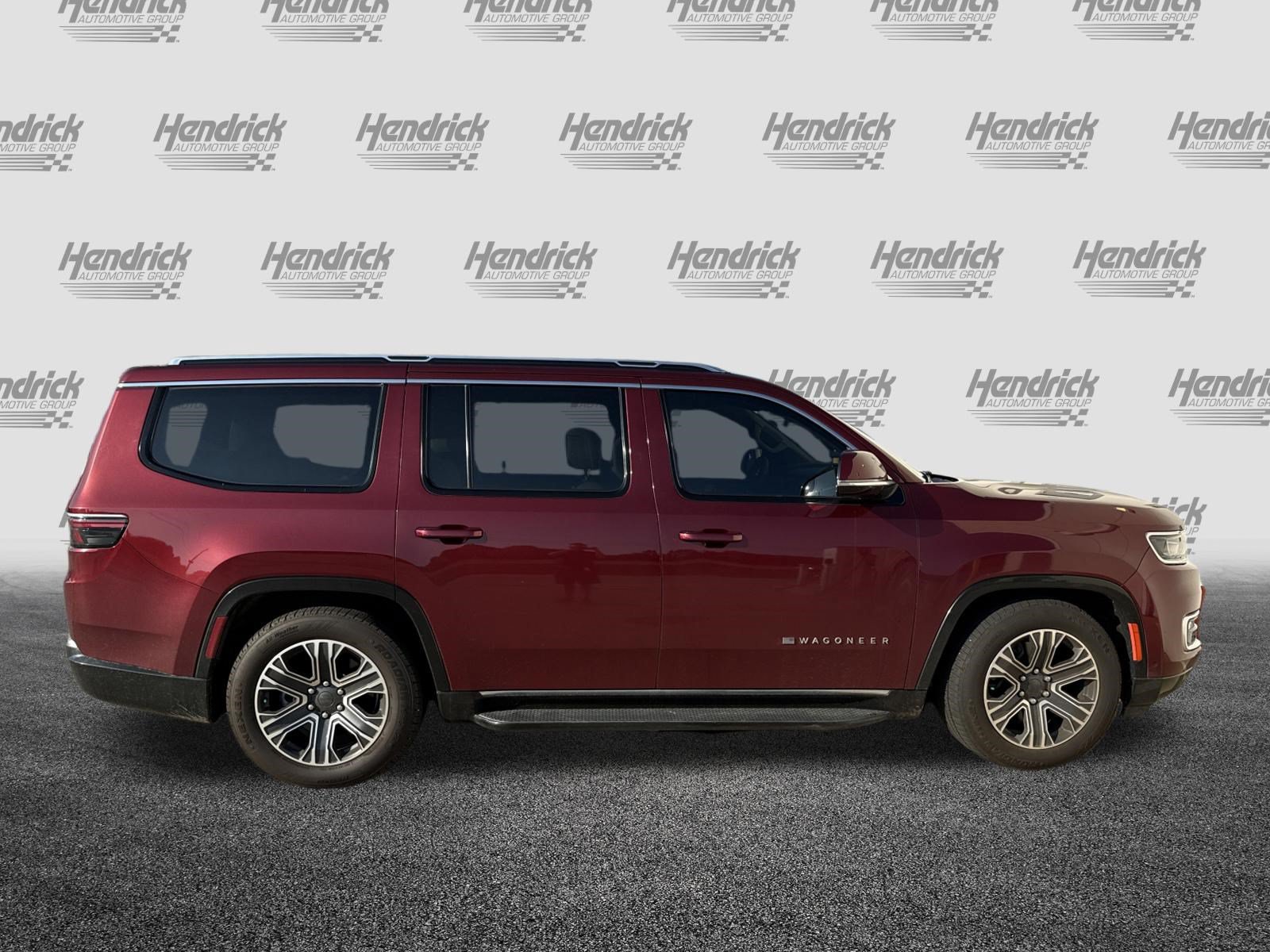 Used 2022 Jeep Wagoneer Series III w/ Flexible Seating Group AWD/4WD image 11